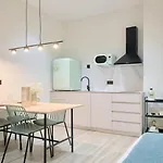 Romantic Apartment N4 Oceanografico Virkin Suites